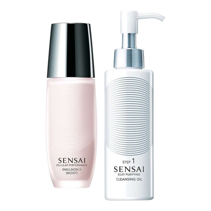 Sensai Cellular Performance Emulsion II ja Cleansing Oil kosteuttava emulsio ja syväpuhdistava öljy vaaleissa pulloissa.