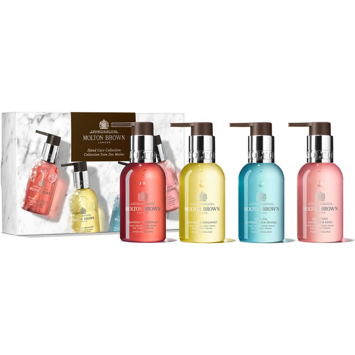 Molton Brown Hand Care Collection 4 x 100 ml puhdistava käsisaippuasetti neljällä värikkäällä pullolla ja marmorirasiassa