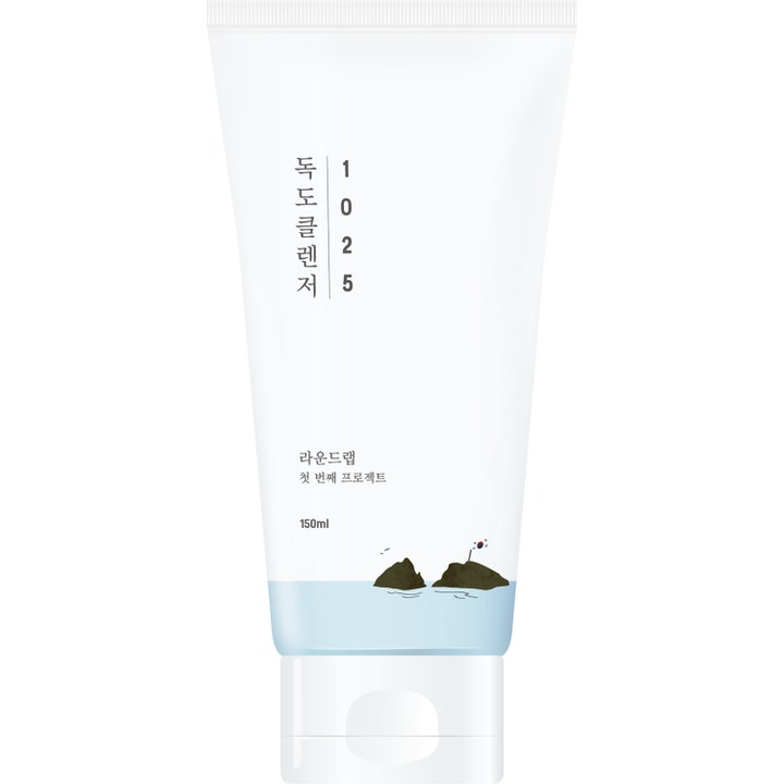 Round Lab 1025 Dokdo Cleanser 150ml kosteuttava puhdistusaine valkoisessa tuubissa, jossa on minimalistinen saarikuvitus.