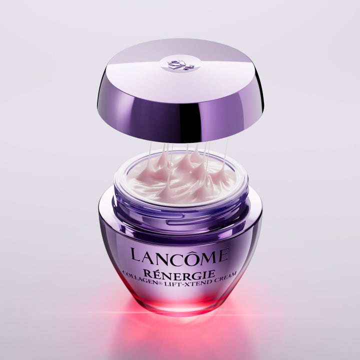 Lancôme Rénergie Collagen+ Lift-Xtend Cream 50 ml kohottava päivävoide, jossa on täyteläinen vaaleanpunainen koostumus.