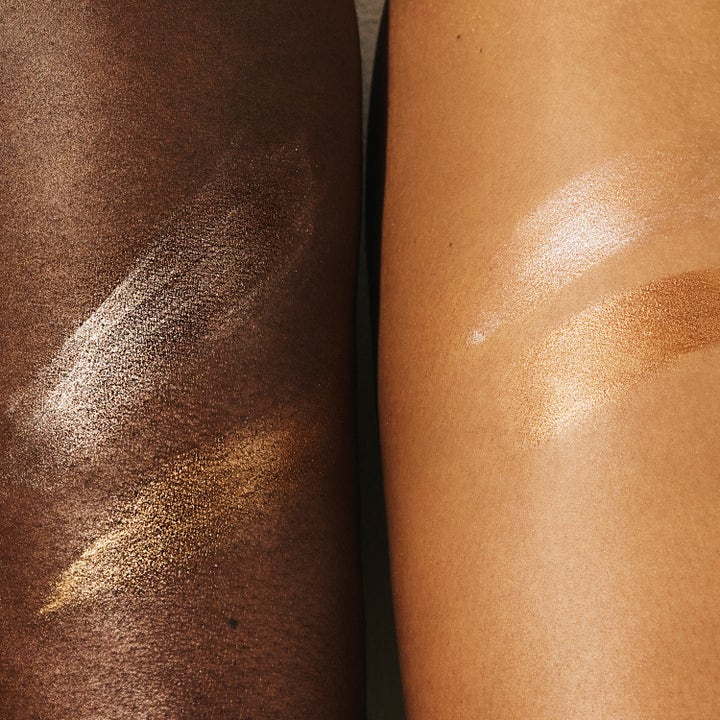 Sol de Janeiro Rio Sunset Bronze Glow Oil 75 ml heleyttävä vartaloöljy luo upean pronssisen hohdon eri ihoille.