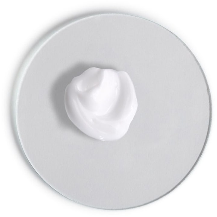 Comfort Zone Hydramemory Light Sorbet Cream 60 ml kosteuttava kasvovoide, kevyt valkoinen voidekoostumus lasilla.