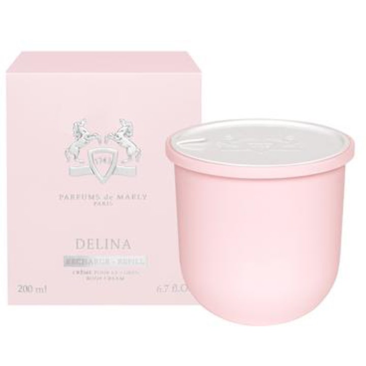 Parfums de Marly Delina Body Cream Refill 200 ml kosteuttava vartalovoide vaaleanpunaisessa täyttöpakkauksessa ja rasiassa.