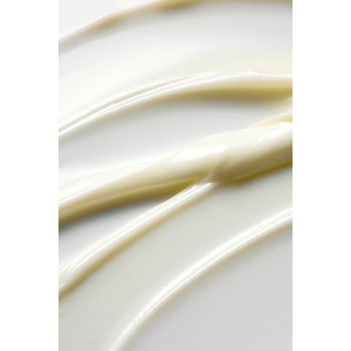 Some By Mi Galactomyces Glutathione Brightening Cream 40 ml kirkastava kasvovoide, jossa on täyteläinen valkoinen koostumus.