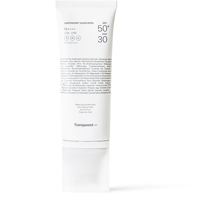 Transparent Lab Lightweight Sunscreen SPF 50+ 100 ml suojaava aurinkovoide valkoisessa tuubissa.