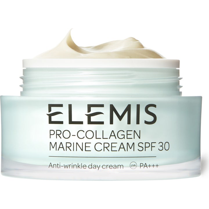 Elemis Pro-Collagen Marine Cream SPF 30 ryppyjä silottava päivävoide vaaleansinisessä lasipurkissa kermainen vaalea koostumus