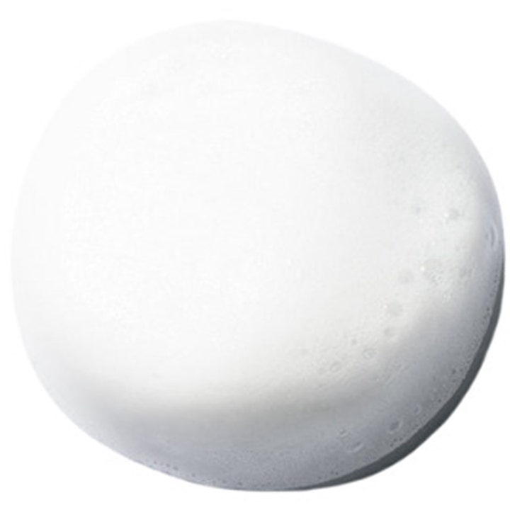 IDUN Minerals Cleansing Face & Eye Mousse 150 ml puhdistusvaahto, jonka ilmava ja täyteläinen vaahtokoostumus puhdistaa ihon.