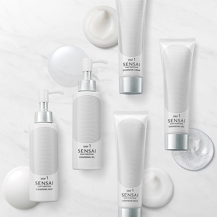 Sensai Silky Purifying Cleansing Cream 125 ml puhdistusvoide ja kermainen koostumus valkoisessa tuubissa