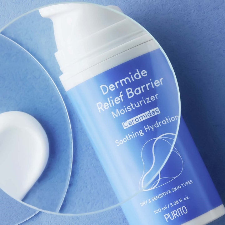 Purito Dermide Relief Barrier Moisturizer 100 ml rauhoittava kasvovoide herkälle iholle sinisessä pumppupullossa.
