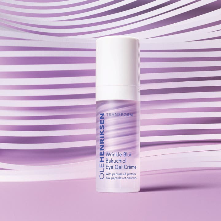 Ole Henriksen Wrinkle Blur Bakuchiol Eye Gel Creme 18 ml silmänympärysvoide silottaa ryppyjä kierteisellä koostumuksella.