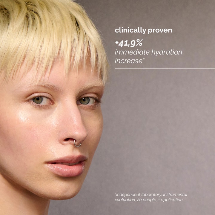 Skin Regimen Ha4 Jelly Serum 30 ml kosteuttava seerumi tuo hehkua ja kliinisesti todistetun +41,9 % kosteutuksen.