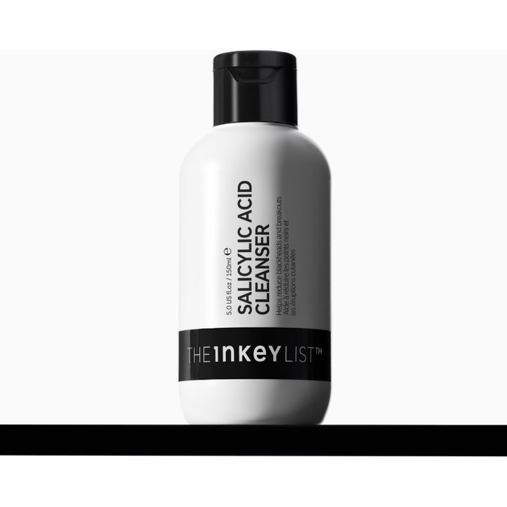 The INKEY List Salicylic Acid Cleanser 150 ml epäpuhtauksia vähentävä puhdistusgeeli valkoisessa muovipullossa.