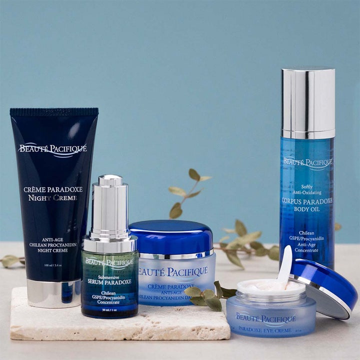 Beauté Pacifique Crème Paradoxe Eye Cream 15 ml anti-age silmänympärysvoide avatussa purkissa lastan kanssa