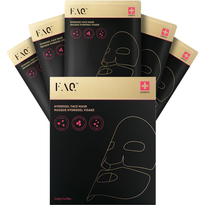 FAQ Hydrogel Face Mask 5x28 g kosteuttava kasvonaamio pakkaus ja viisi mustaa kultareunaista naamiopussia.