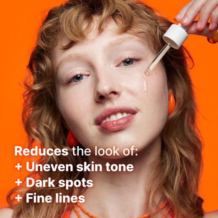 Dr.Jart+ Brightamin Brightening Serum Ampoule 8,08 g kirkastava seerumi levitetään pipetillä tasoittamaan ihon sävyä.