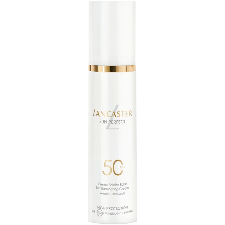 Lancaster Sun Perfect Illuminating Cream SPF50 50 ml kirkastava aurinkovoide valkoisessa pumppupullossa.