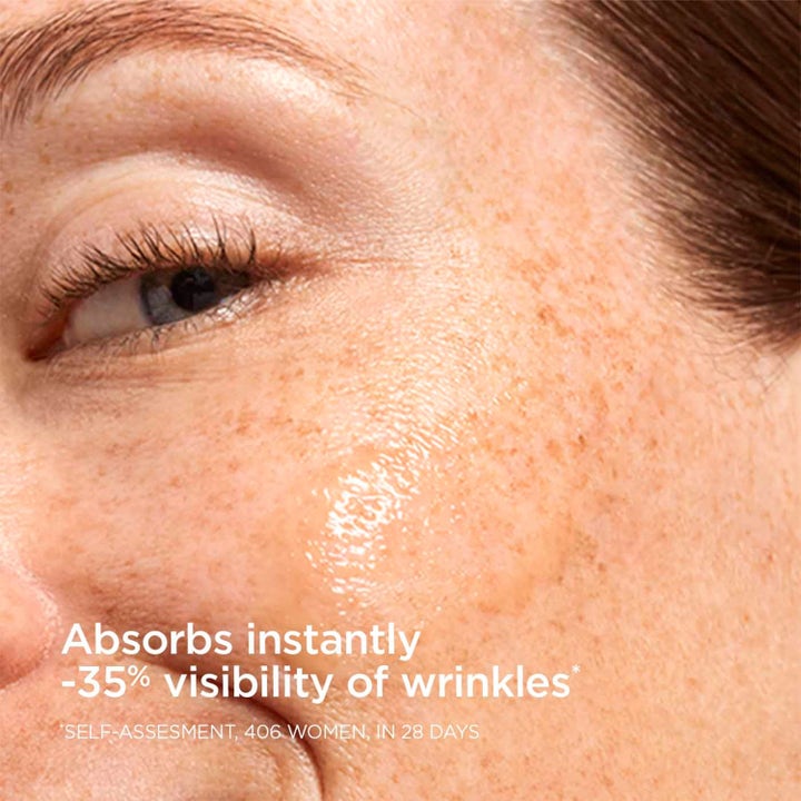 Clarins Double Serum Light Texture 50 ml anti-age-seerumi iholla vähentää ryppyjä ja imeytyy nopeasti.
