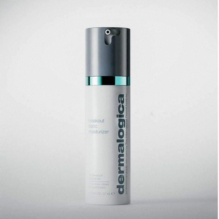 Dermalogica Breakout Biotic Moisturizer 50 ml kosteuttava kasvovoide valkoisessa pumppupullossa harmaalla korkilla