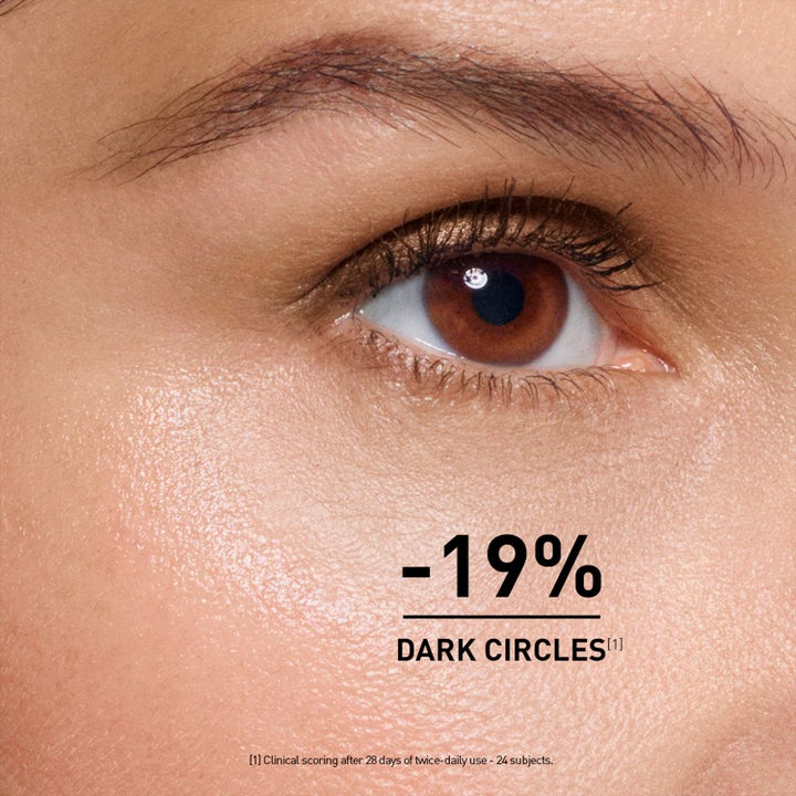 Filorga NCEF-Revitalize Eyes 15 ml silmänympärysvoide vähentää tummia silmänalusia 19 prosentilla.
