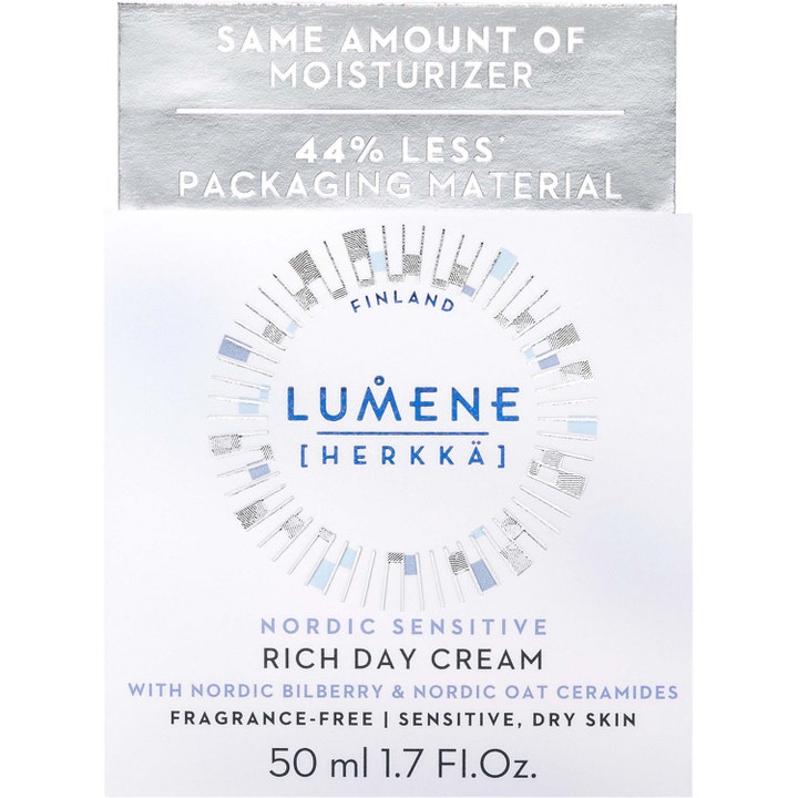 Lumene Nordic Sensitive Rich Day Cream 50 ml rauhoittava päivävoide valkoisessa pahvipakkauksessa hopeisella tekstillä.