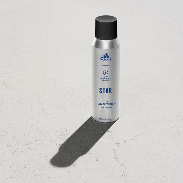 Adidas Uefa Star 150 ml antiperspirantti antaa 72h suojan hopeisessa suihkepullossa mustalla korkilla.