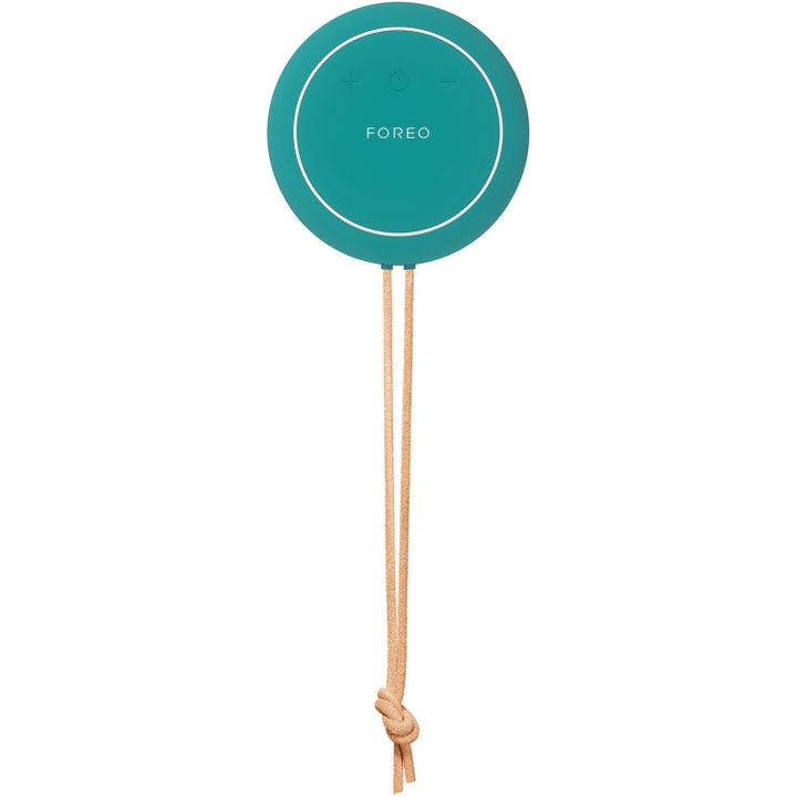 FOREO LUNA 4 body Evergreen 1 kpl syväpuhdistava vartaloharja on tummanvihreä ja siinä on beige ripustusnaru.