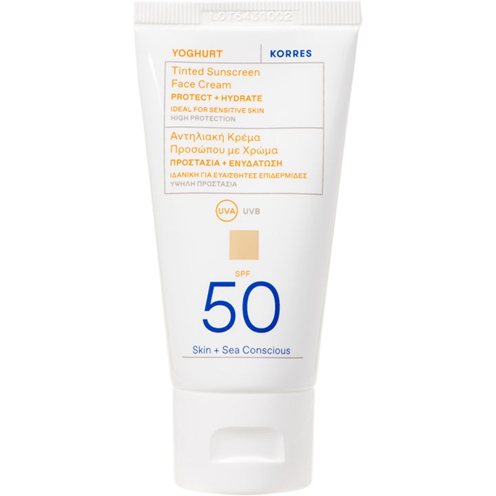 Korres Yoghurt Tinted Sunscreen Face Cream SPF 50 kosteuttava sävytetty aurinkovoide valkoisessa muovituubissa