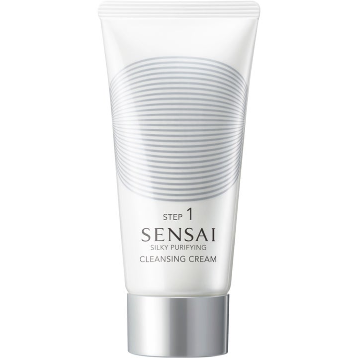 Sensai Silky Purifying Cleansing Cream 150 ml puhdistusvoide valkoisessa tuubissa jossa on hopeinen korkki.