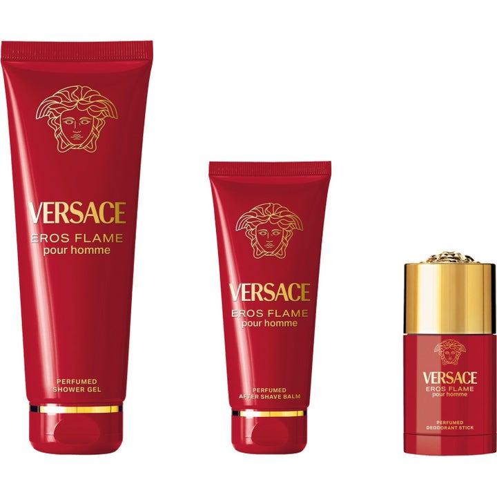 Versace Eros Flame miesten lahjasetti sisältää punaiset suihkugeeli ja voidetuubit sekä kultaisen deostickin.
