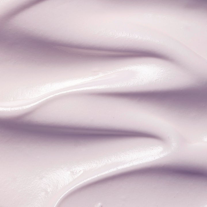 KORA Organics Plant Stem Cell Retinol Alternative Moisturizer 50 ml on vaalean liila täyteläinen ja kiinteyttävä kasvovoide.