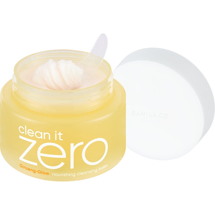 Banila Co Clean it Zero Cleansing Balm Nourishing 100 ml ravitseva puhdistusbalmi keltaisessa purkissa jossa on spaatteli
