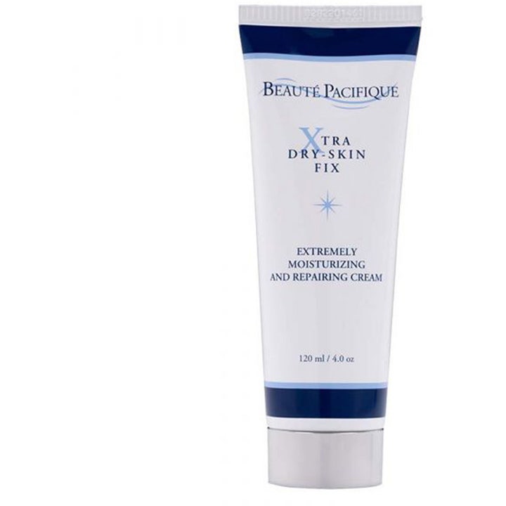 Beauté Pacifique X-Tra Dry Skin Fix 120 ml erittäin kosteuttava ja hoitava voide valkoisessa tuubissa sinisin yksityiskohdin