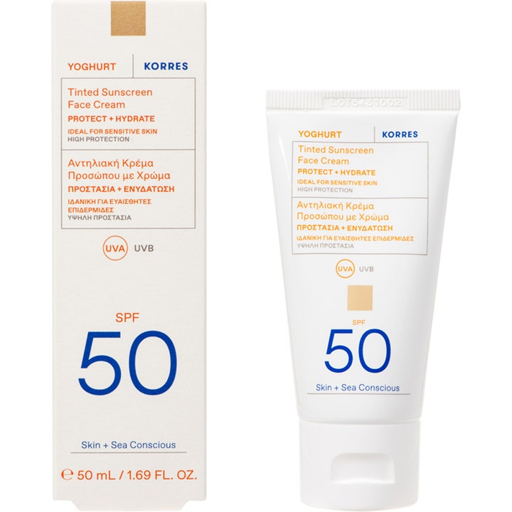 Korres Yoghurt Tinted Sunscreen Face Cream 50 ml sävyttävä aurinkovoide valkoisessa tuubissa ja pakkauksessa.