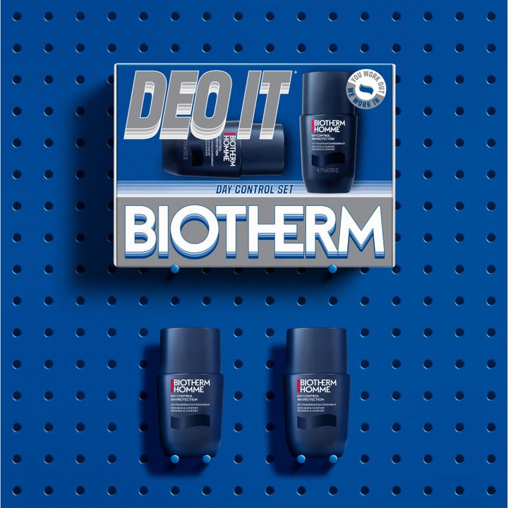 Biotherm Deo Day Control 48H Set Duo 4 x 75 ml miesten deodorantti antaa 48h suojan tummansinisissä roll-on-pulloissa.