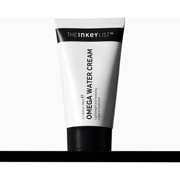 The INKEY List Omega Water Cream 50 ml kosteuttava kasvovoide valkoisessa tuubissa ja mustavalkoisessa pakkauksessa