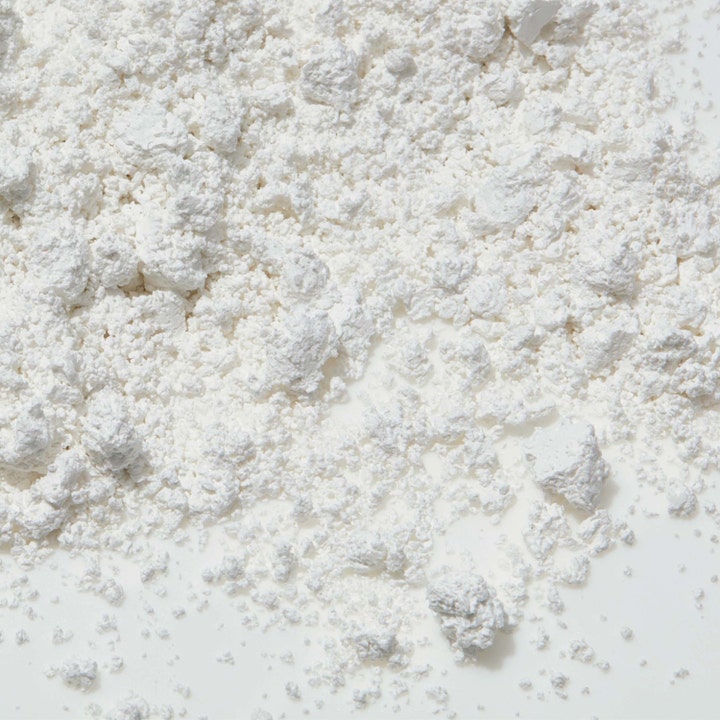 Mario Badescu Pore Minimizer 16 g kasvonaamio supistaa ihohuokosia ja on koostumukseltaan valkoista jauhetta.
