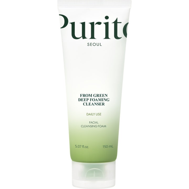 Purito From Green Deep Foaming Cleanser 150 ml syväpuhdistava kasvojenpuhdistusaine valkoisessa tuubissa mustalla korkilla.