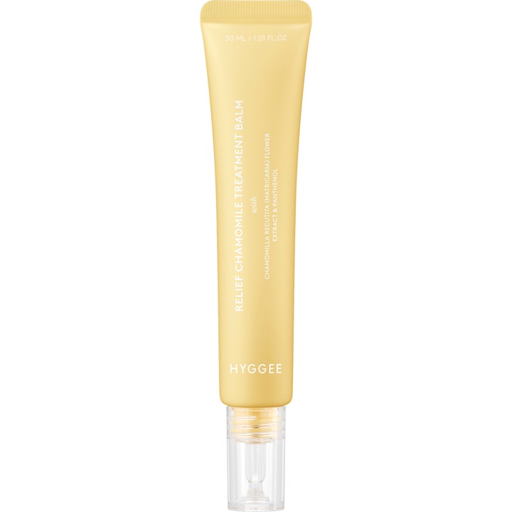 Hyggee Relief Chamomile Treatment Balm 30 ml rauhoittava voide keltaisessa tuubissa kirkkaalla korkilla.