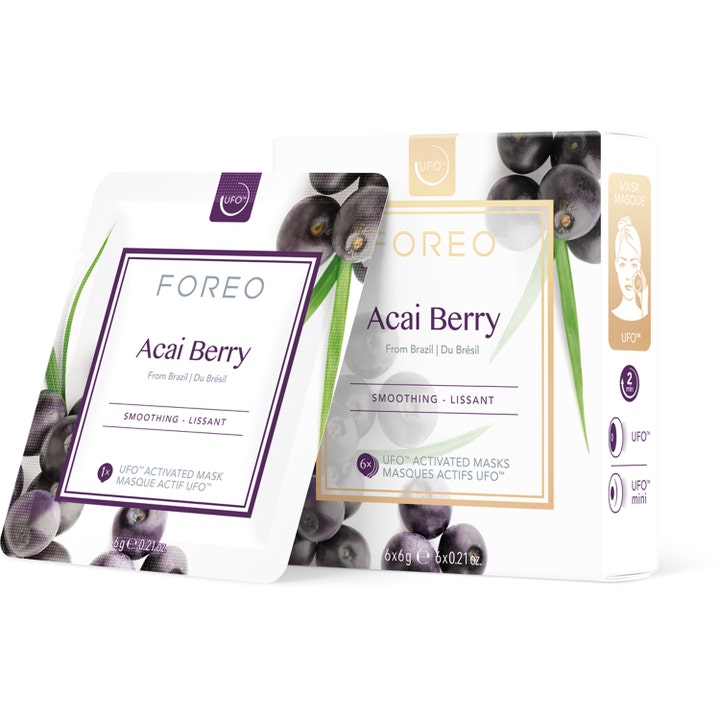 Foreo Acai Berry 6x6 g silottava kasvonaamio valkoisessa pakkauksessa ja pussissa jossa on violetteja acai-marjoja