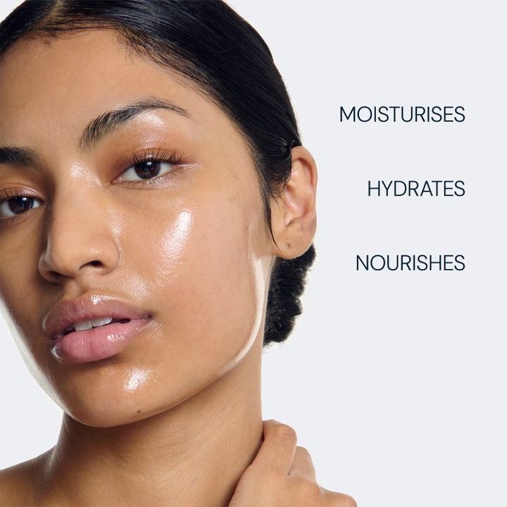 Elemis Pro-Collagen Marine Oil 15 ml kosteuttava kasvoöljy heleyttävällä Padina Pavonica -levällä ja jojoballa