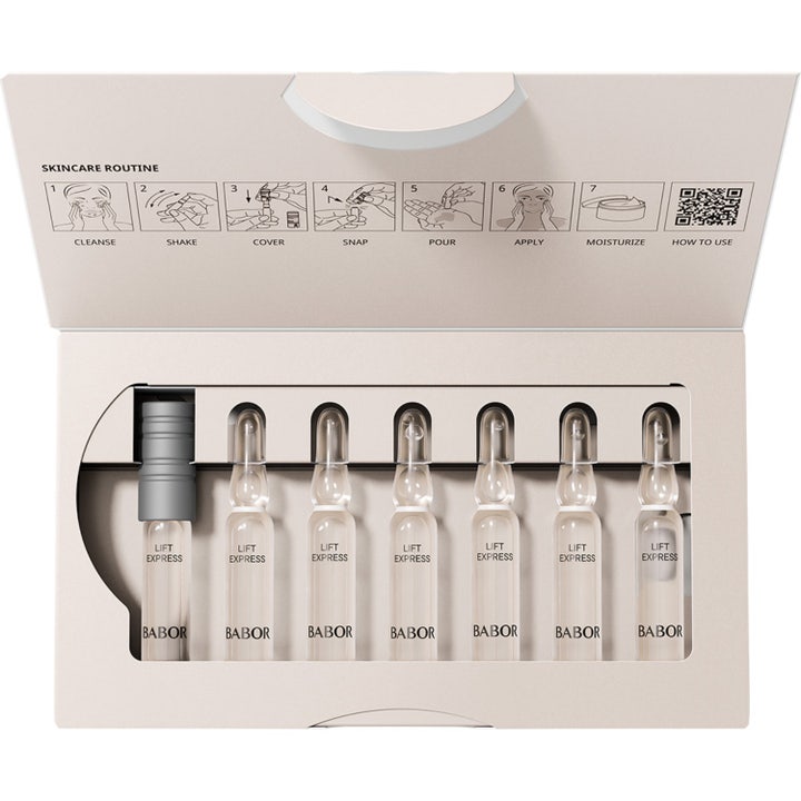Babor Ampoule Lift Express 14 ml kiinteyttävä seerumi avatussa pakkauksessa seitsemänä lasiampullina.