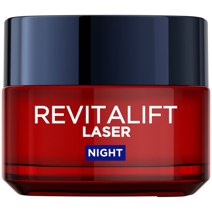 L'Oréal Paris Revitalift Laser Night 50 ml uudistava yövoide punaisessa lasipurkissa mustalla korkilla.