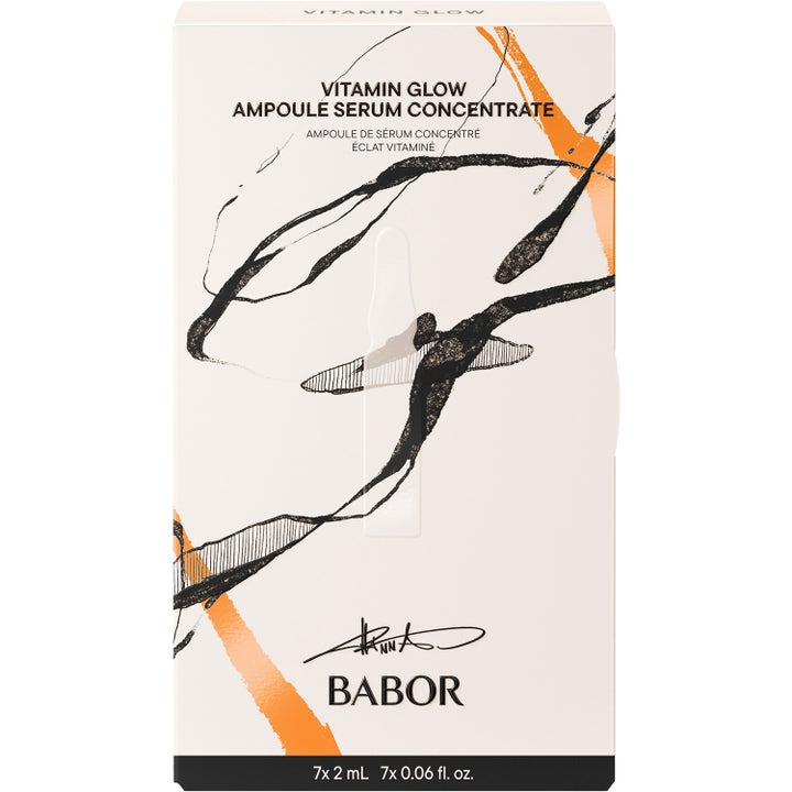 Babor Vitamin Glow Ampoule Serum Concentrate 7x2 ml heleyttävä ampullikuuri valkoisessa pakkauksessa.
