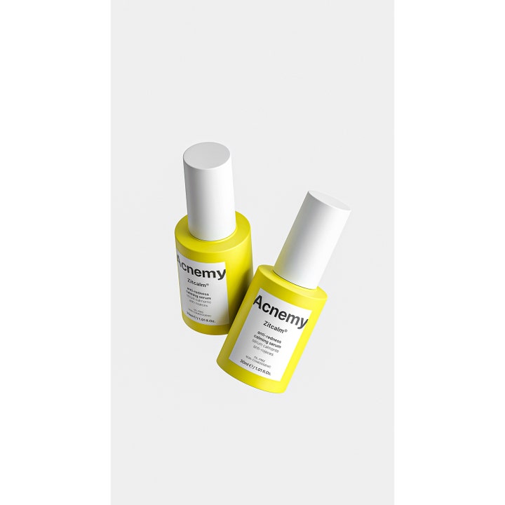 Niche Beauty Lab Acnemy Zitcalm Serum 30 ml rauhoittava kasvoseerumi kaksi keltaista pulloa valkoisilla korkeilla