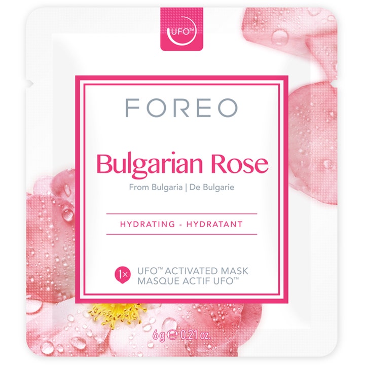 FOREO UFO Mask Bulgarian Rose 6 g kosteuttava kasvonaamio valkoinen pussi vaaleanpunaisilla ruusunlehdillä