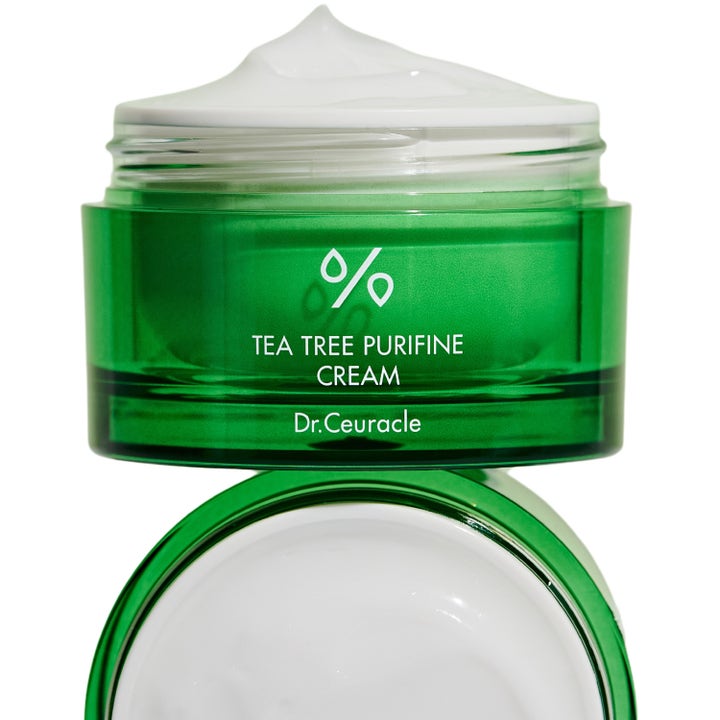 Dr. Ceuracle Tea Tree Purifine Cream 50 g rauhoittava kasvovoide vihreässä purkissa jossa on valkoinen pehmeä koostumus
