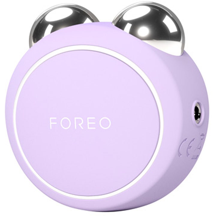 FOREO BEAR 2 go Lavender 1 kpl kiinteyttävä mikrovirtalaite on kompakti vaaleanliila laite hopeisilla palloilla.
