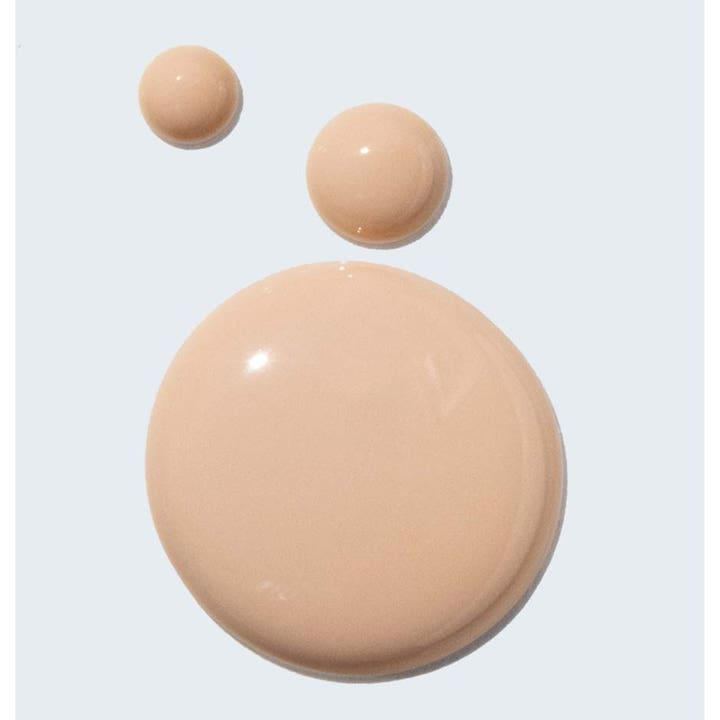 Murad Environmental Shield City Skin SPF50 50 ml aurinkovoide on sävyltään persikanvärinen ja kevyt nestemäinen voide.