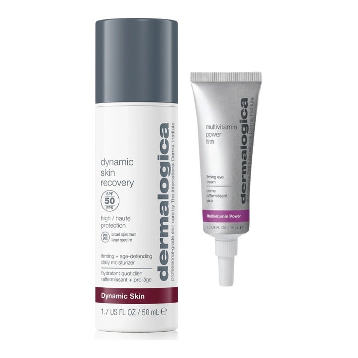 Dermalogica AGE smart 50 ml ja 15 ml uudistava setti, valkoinen SPF-pumppupullo ja hopeinen tuubi silottavat ihoa.