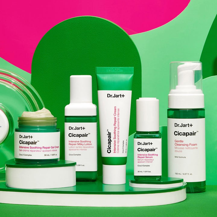 Dr.Jart+ Cicapair Gentle Cleansing Foam 150 ml rauhoittava puhdistusvaahto vihreässä pumppupullossa osana tuotesarjaa.